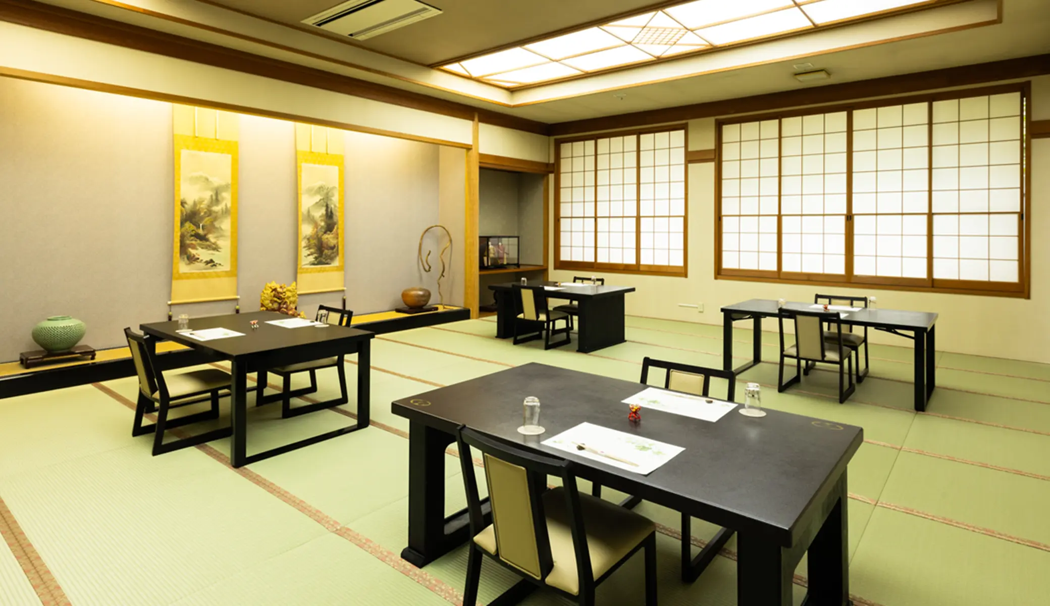 広間