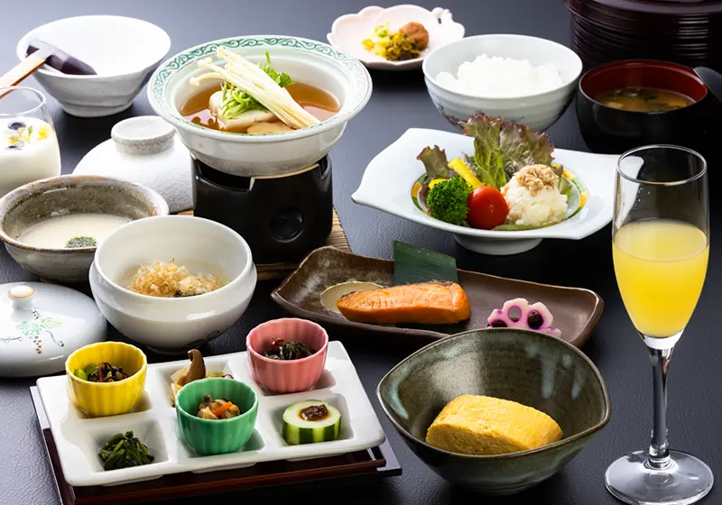 朝食